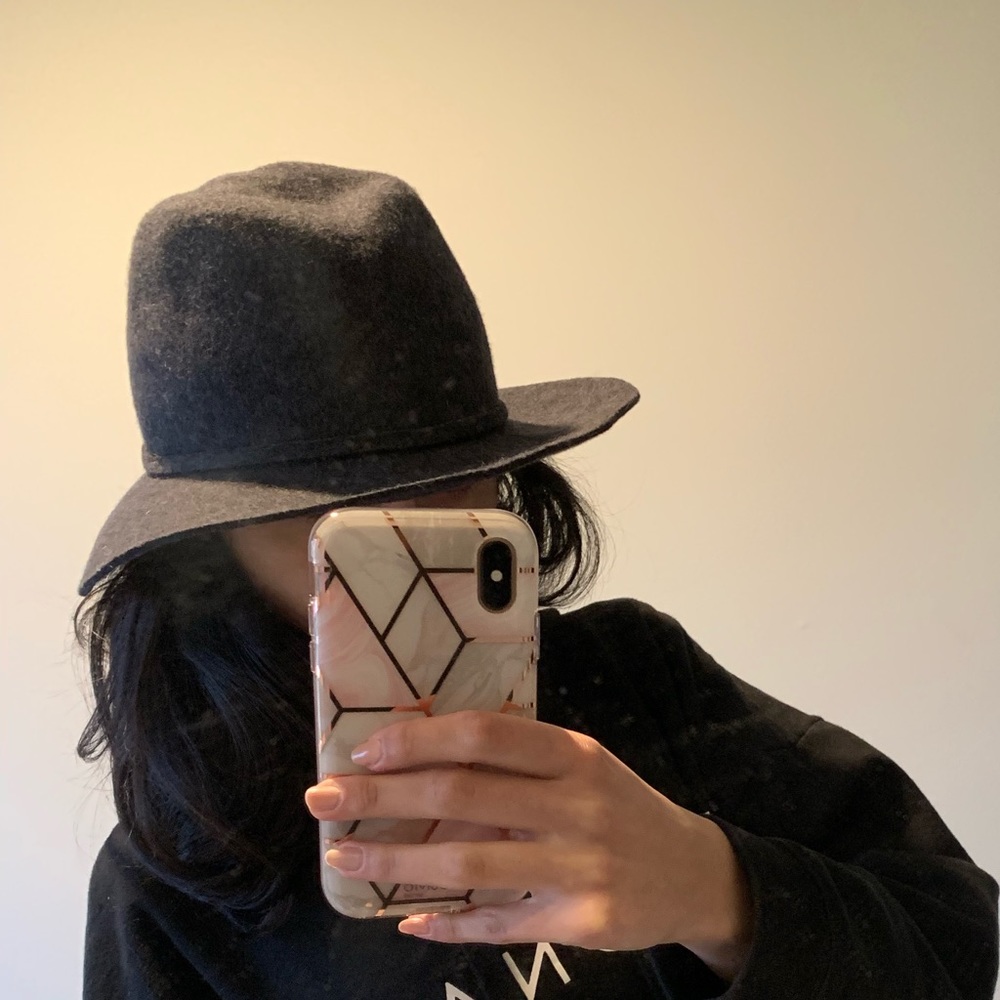 Grey wool hat - Picture 4 of 4